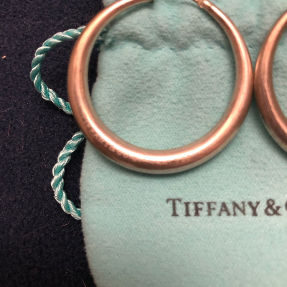 Tiffany & Co earrings - Picture 2 of 7